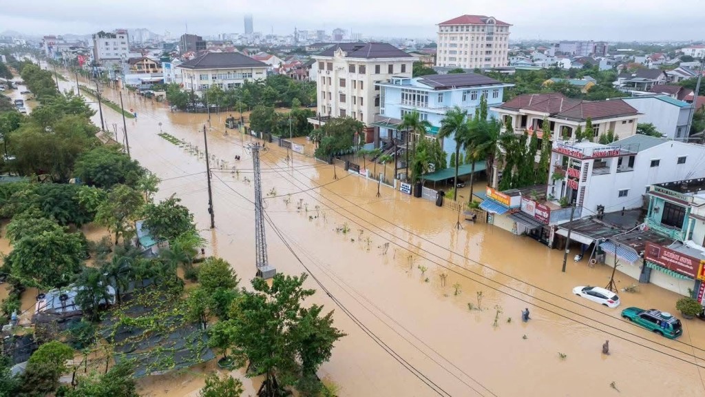 hue_lu lut hue_hue ngap lut_thientai_luluthue_phat giao hue16.jpg